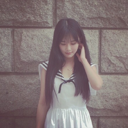清新长发美女薄纱白裙私房森林摄影美女图